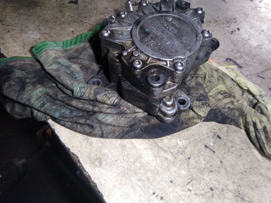 Pompa vacum 2.0tdi 16v Bosch oryg VW Audi Skoda Seat gwarancja