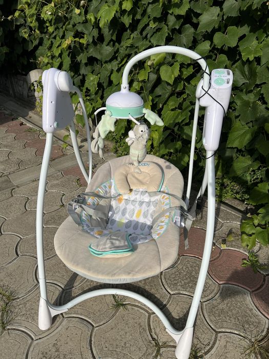 Гойдалка/заколисуючий центр