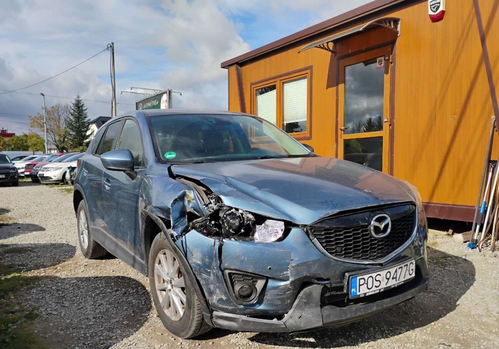 Mazda CX-5 2014r, 2.2 DIESEL. Lekko uszkodzony lewy przód. Jeździ.