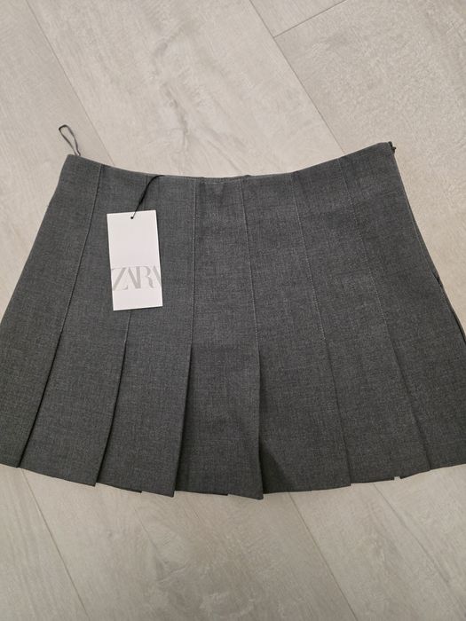 Спідниця від Zara
