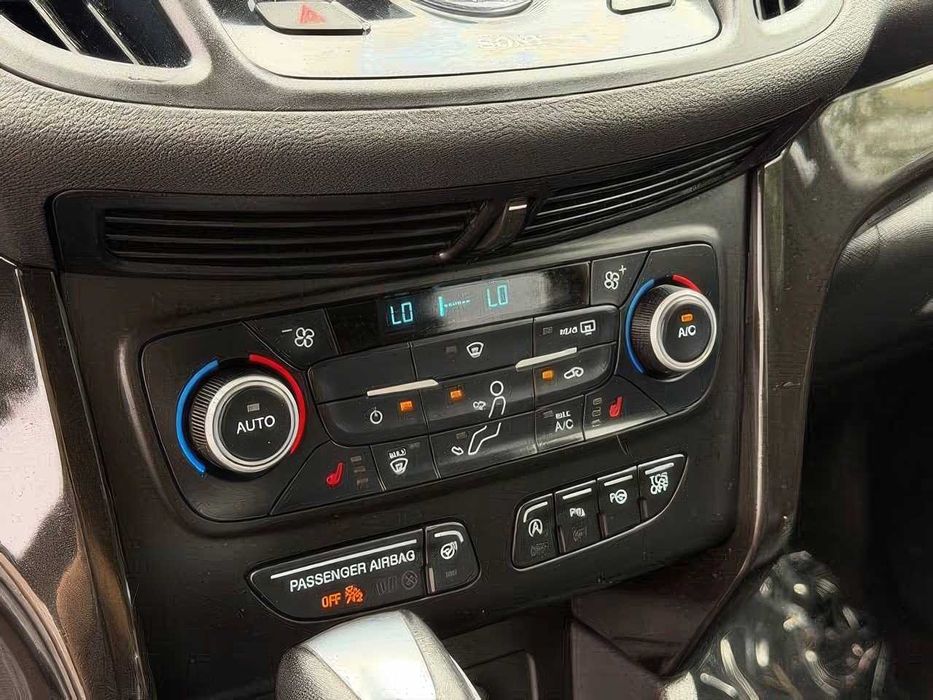 Ford Escape Titanium      2019