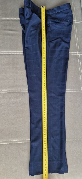 Garnitur na komunie r. 146 XL