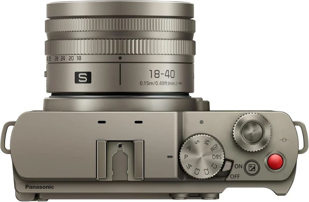 Lumix S9 Titanium Gold. (Edição Limitada)