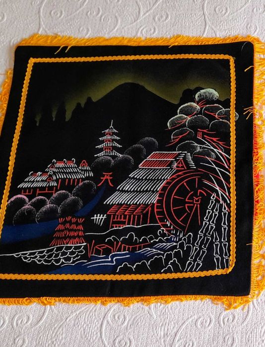 Almofada Oriental ( 40 x 40 centímetros ) Muito antiga