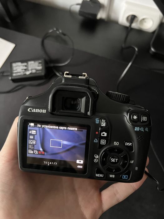 Фотоаппарат Canon 1100D