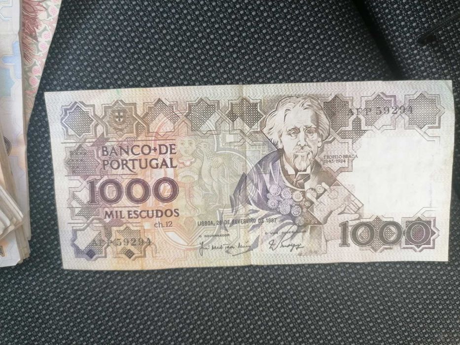 Escudos para colecionistas. Preço NEGOCIÁVEL