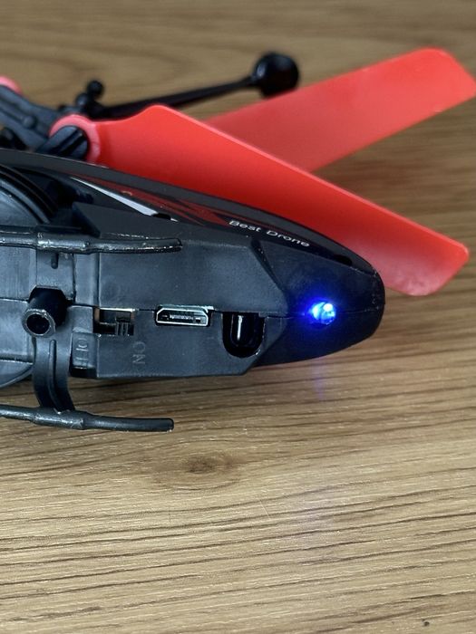 Helicoptero RC c/ sensor inferior e comando