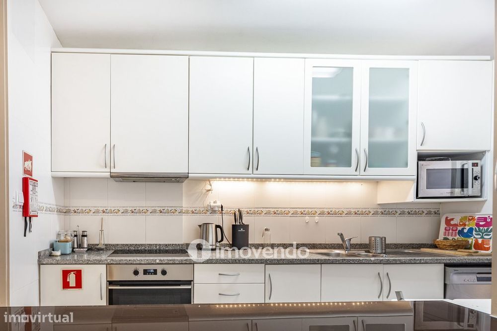 Apartamento T3, com lugar de estacionamento, em Matosinhos