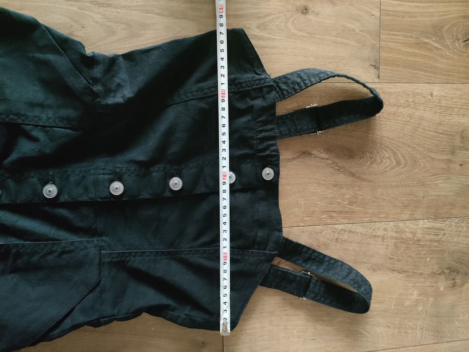 Sukienka jeansowa w stylu 90s