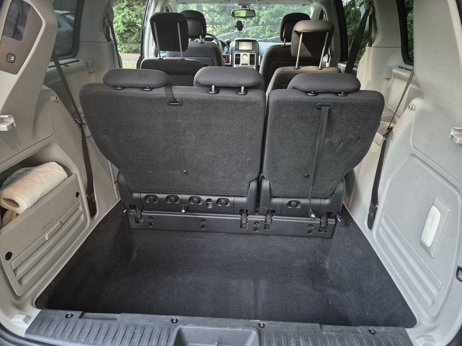 Chrysler  Grand Voyager 2.8 CRD | 2010 | 7 MIEJSC | 278 000 KM