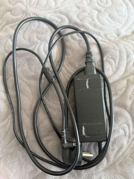 Зарядка для ноутбука