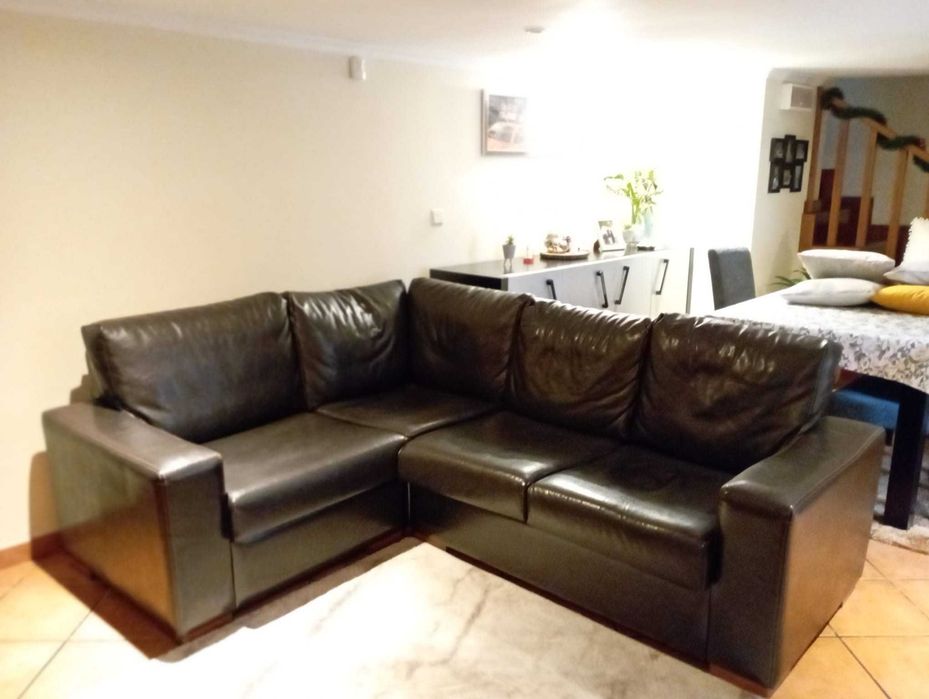 Sofá de canto preto em ótimas condições