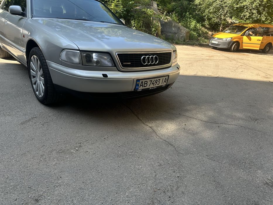 Продам авто в чудовому стані всі детальна по авто да телефоном