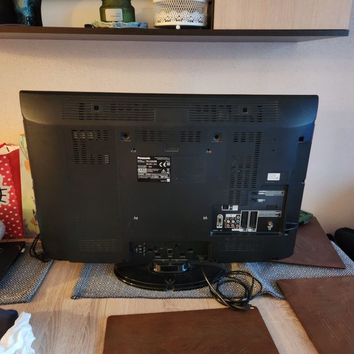 Telewizor Panasonic TX-L32X20E 32" LCD HDMI USB – sprawny