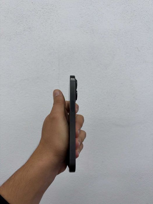 iPhone 15 Pro 128GB Black Titanium