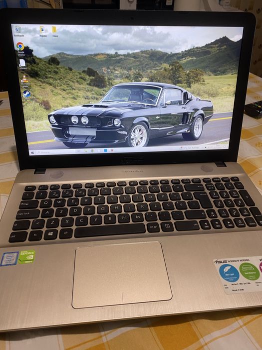Computador Portatil Asus e rato