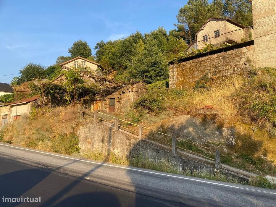 Moradia em Pedra de 1917 para Restauro | Lindoso, Ponte da Barca