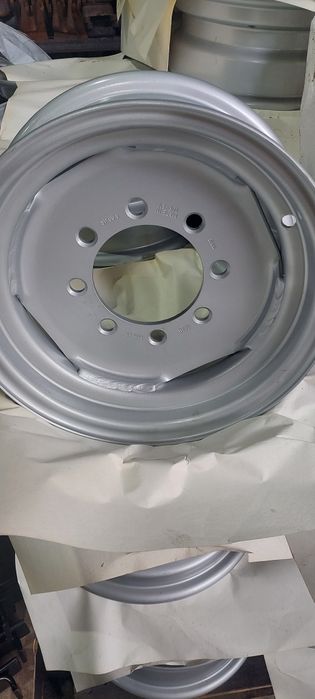 Диск колесный тракторного прицепа 2ПТС-4(8шпилек цельный).