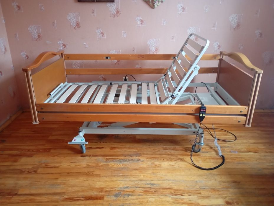 Медицинская электрическая кровать
