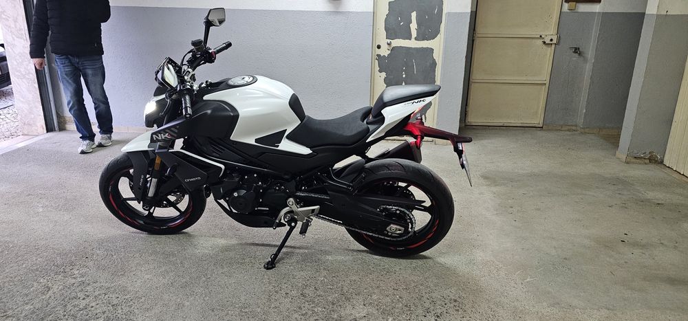 450NK CFMOTO como nova