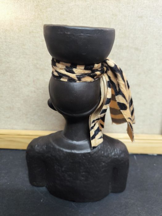 Busto de mulher africana