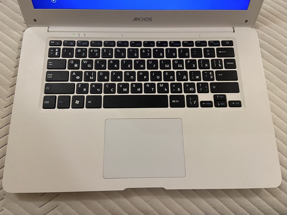Ультрабук ARCHOS 140Cesium