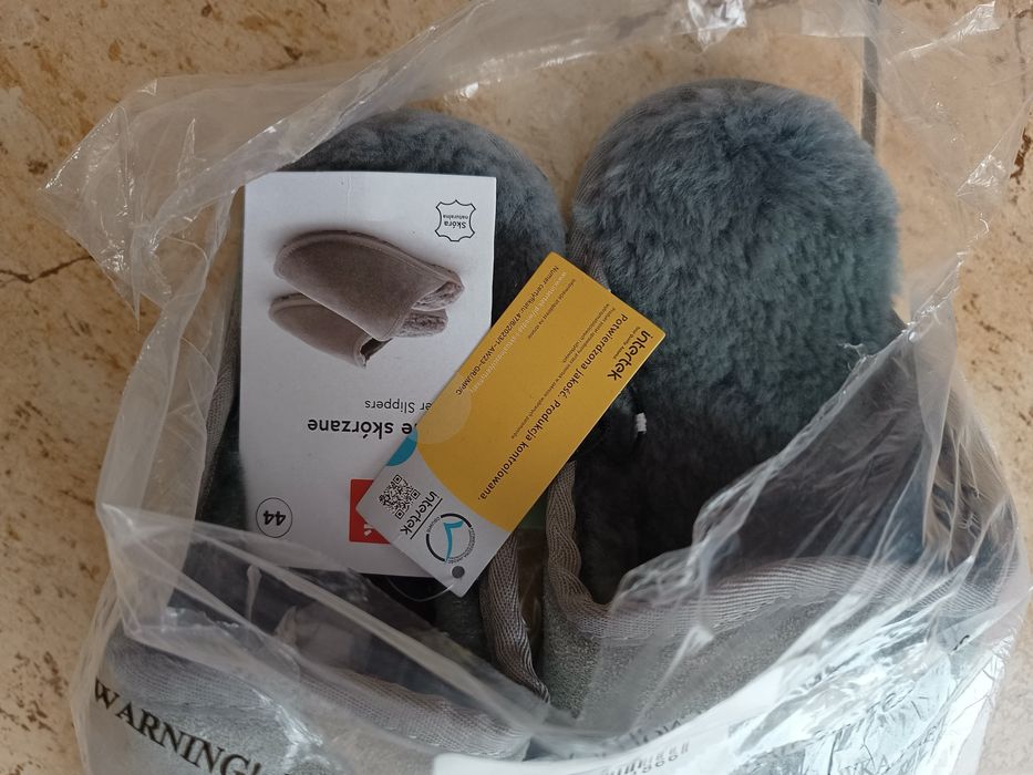Kapcie męskie Nowe