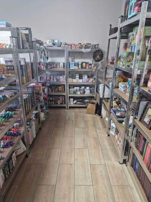 Продається торговий бізнес зі складом товару. Окупність 8-14 місяців.