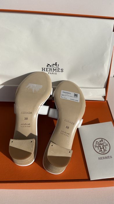 Klapki Hermès Bałe/White