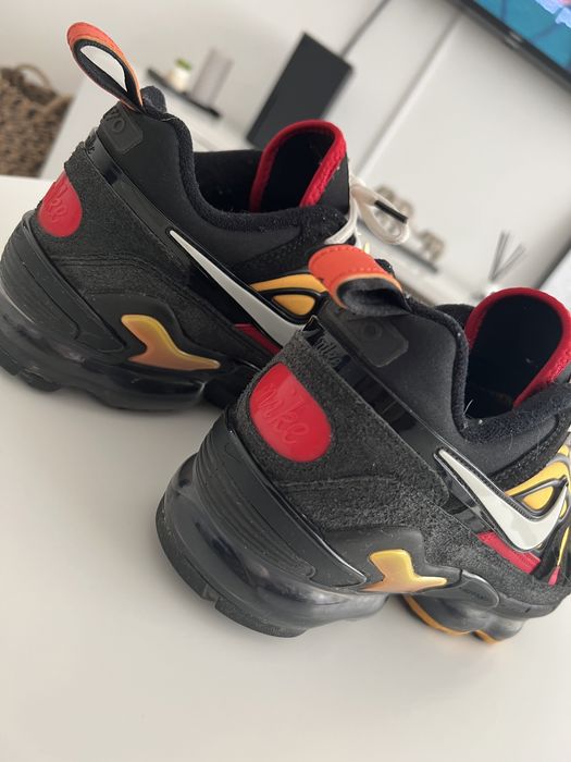 Ténis Nike EVO edição limitada