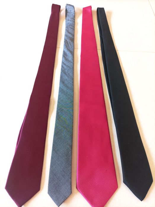 Gravatas estreitas - Bordeaux, Cinzenta (Cedar Wood State)