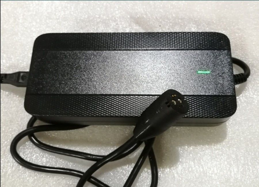 Зарядка bosch Yamaha lmpuls brose green bulls specialized