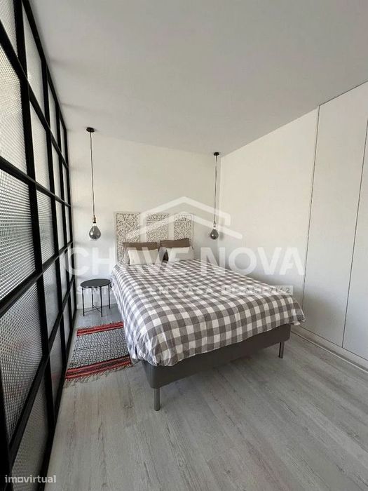 Apartamento T1 com terraço de 35 m2 em Leça da Palmeira