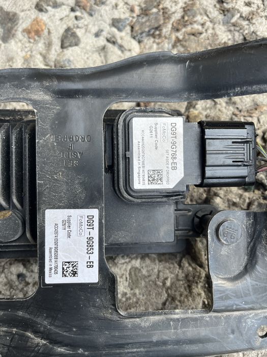 Дистроник радар крепление дистроника радара Ford Fusion MK5