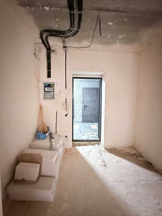 Величезна квартира в крутому комплексі з наповненням