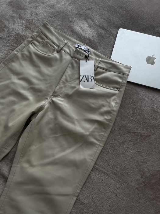 Трендові штани Zara