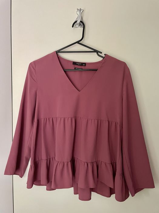 Różowa koszula Reserved z falbankami 34