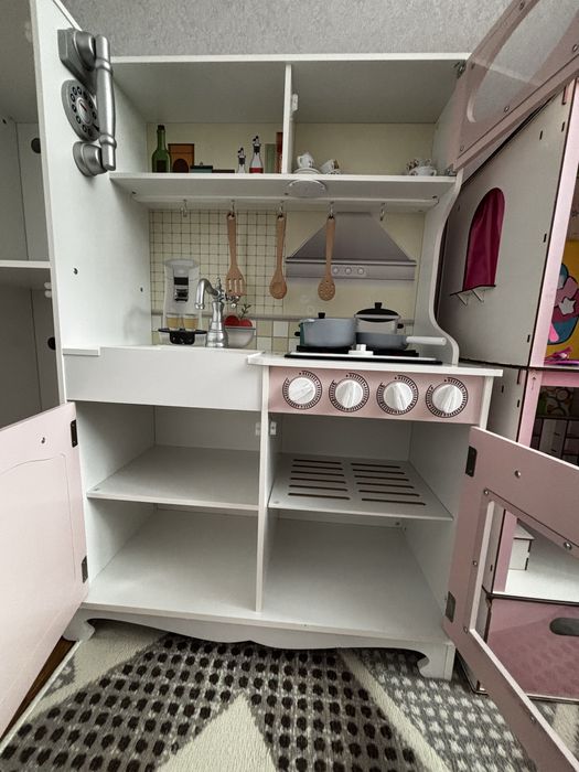 Кухня дитяча в гарному стані