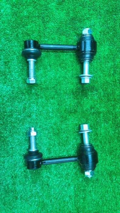 Амортизатор ричаг стабілізатор Grand Cherokee WK2