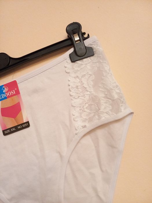 Białe majtki (figi) damskie | r. XXL (44)