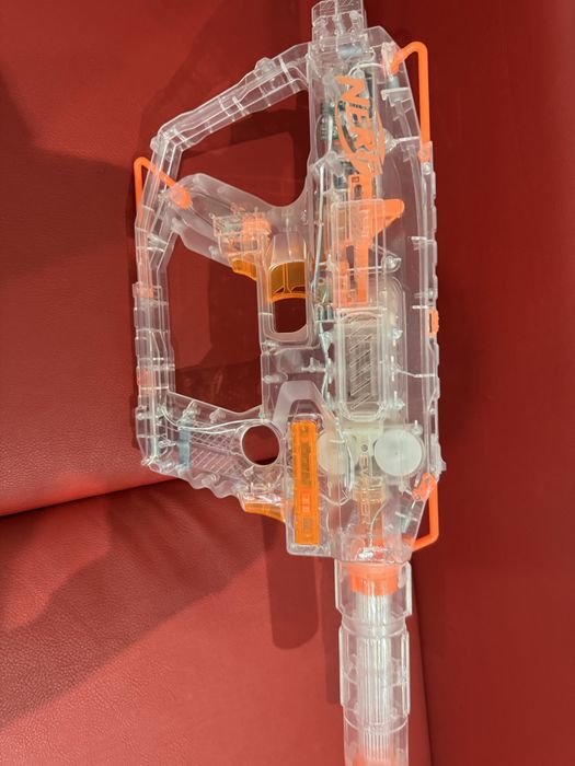 Бластер Nerf (нерф)