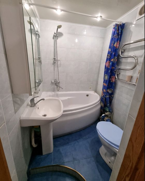 Сдаётся квартира в самом центре города.