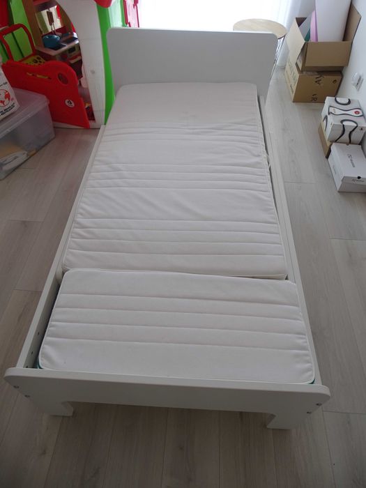 Cama de Solteiro Extensível + Mesa de Cabeceira | Conjunto Completo