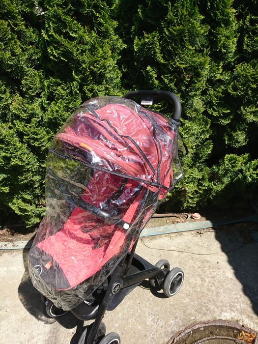 Прогулянкова та для подорожей коляска GB QBit+