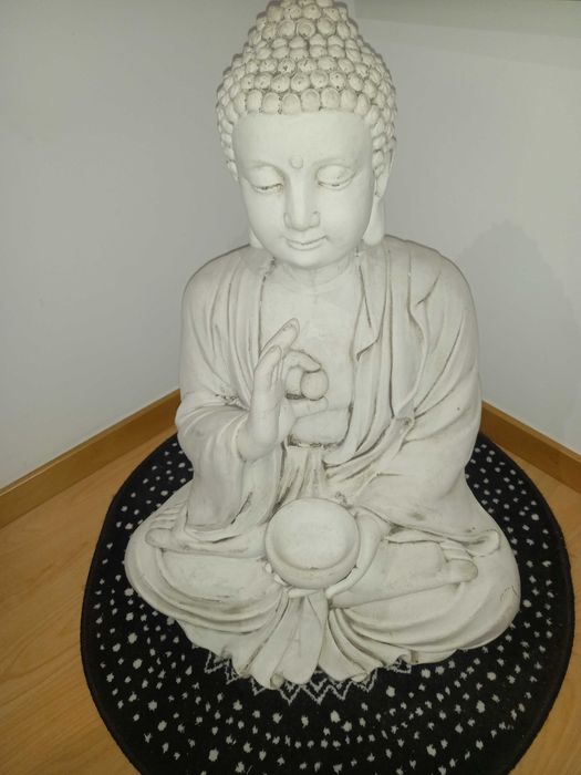 Buda em pedra para exterior ou interior