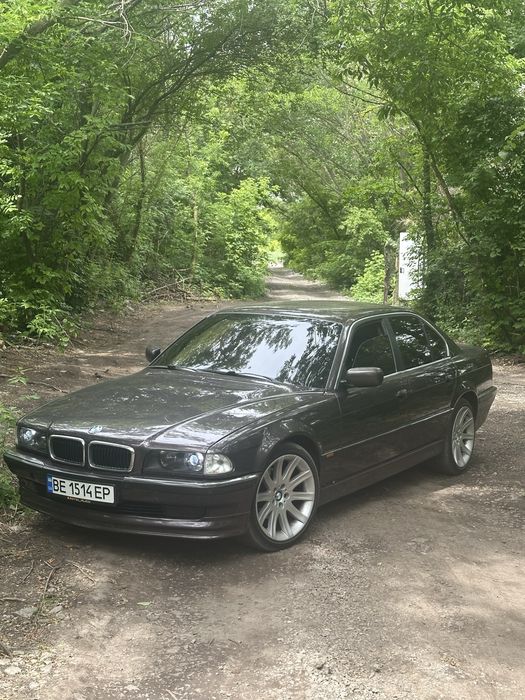 Bmw 7 E38 3.0I gas/benzin
