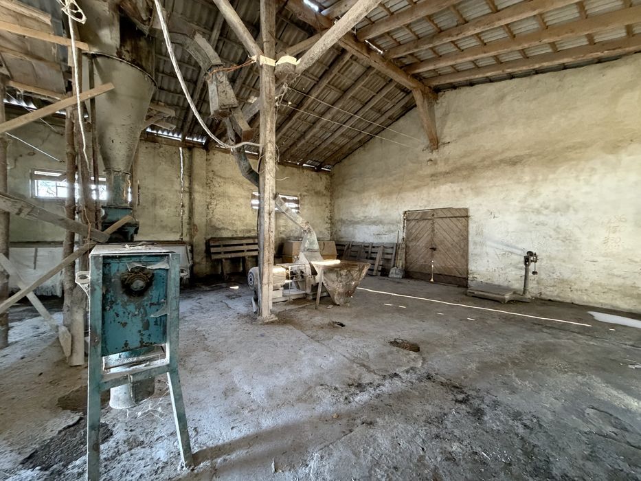 Продається складське приміщення