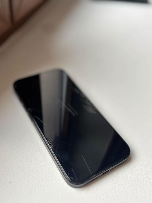 Telefon iPhone 15 pro