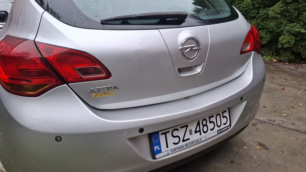 Opel astra j, 1.6  benzynka, 2012 rok