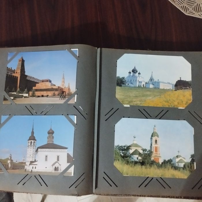 Album z pocztówkami 84 szt.